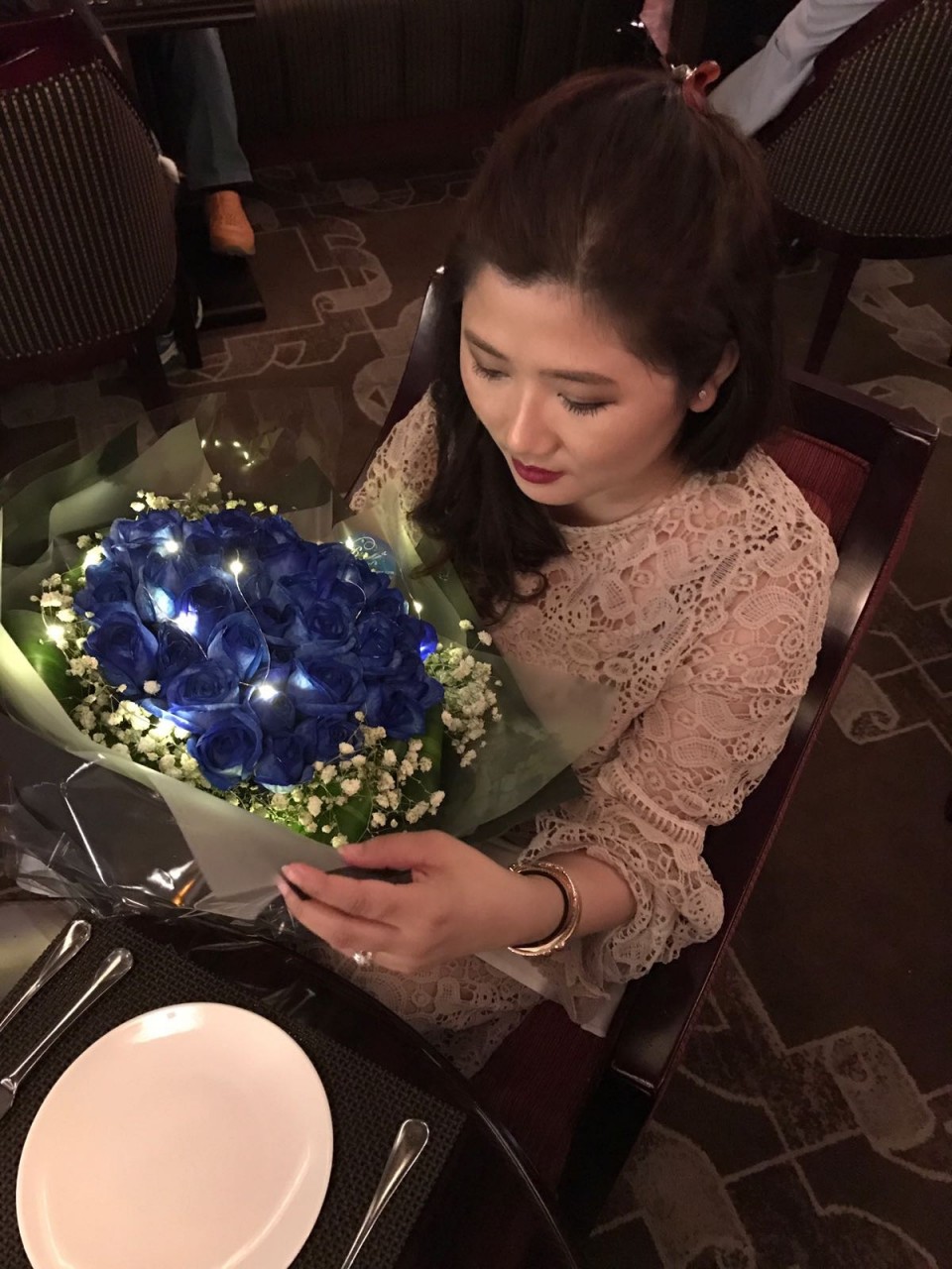 客人滿意回相片及好評*藍玫瑰花束