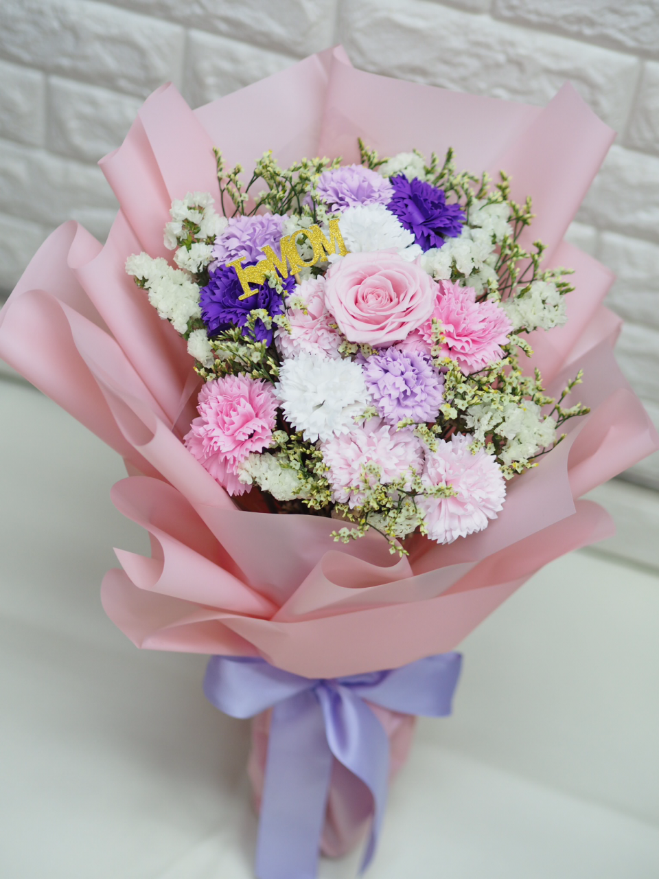 可永久保存*玫瑰保鮮花配康乃馨番梘花花束（粉紅色系）
