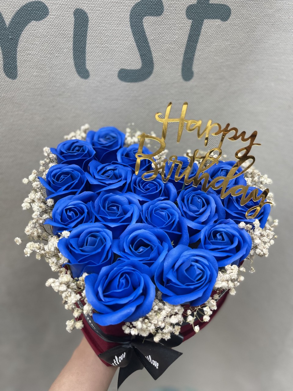 心形香皀深藍玫瑰滿天星花盒*附送happy birthday插牌(仿真花)